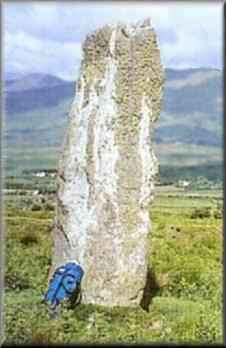 Ein Standing Stone hoch über Inch